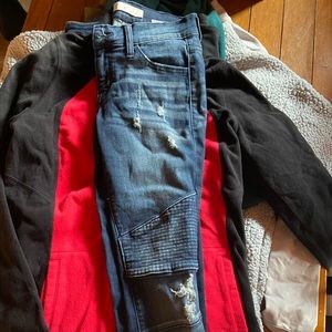 Women’s Buckle Jeans